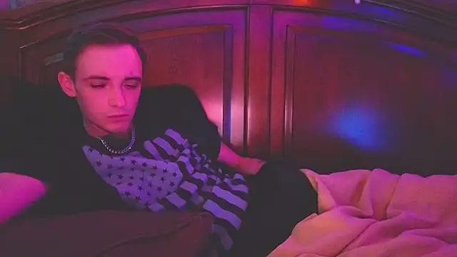 Ilovepussy1911 online show from April 10, 6:18 am