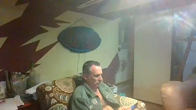 HunkofRock online show from April 21, 12:33 pm