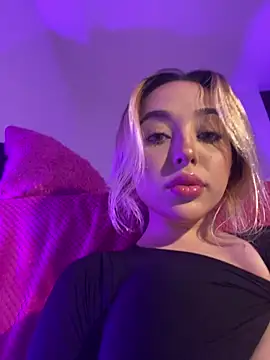 Amorkiss  online show from February 21, 4:35 am