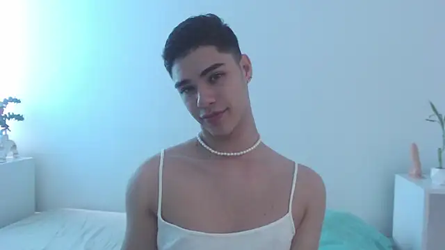 juanes puthee online show from March 22, 1:19 pm