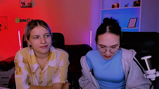 mona cloud online show from December 3, 12:51 am