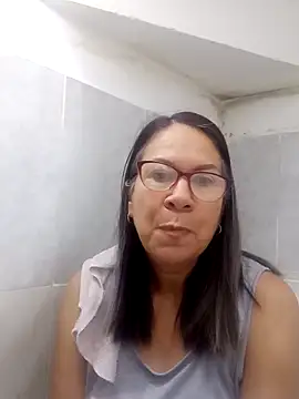 victoria wayne online show from October 5, 9:07 am