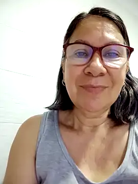 Snapshot of victoria_wayne chatting on April 23, 9:19 am victoria wayne online show from April 23, 9:19 am
