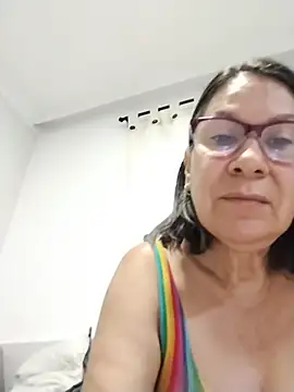 Snapshot of victoria_wayne chatting on May 22, 10:54 am victoria wayne online show from May 22, 10:54 am