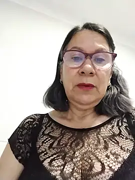 Snapshot of victoria_wayne chatting on May 25, 10:32 am victoria wayne online show from May 25, 10:32 am