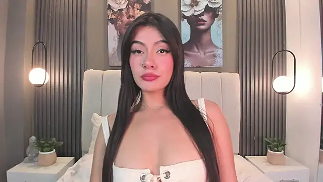 GiannaColling1 online show from March 4, 10:05 pm