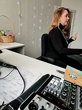 Juicy PeachLux online show from March 15, 6:58 am