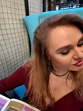 Juicy PeachLux online show from September 12, 3:56 pm