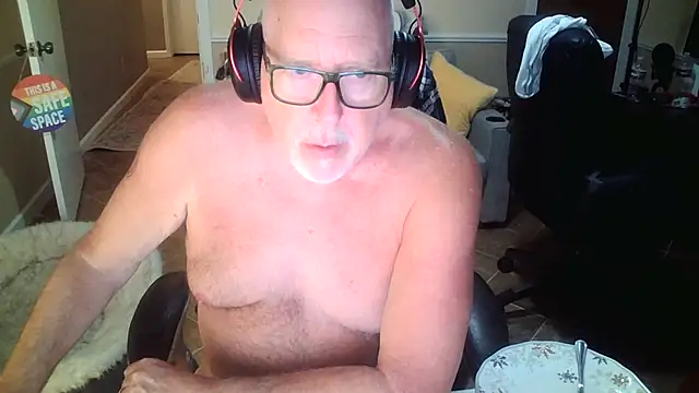 superbearboss online show from June 30, 2:56 am