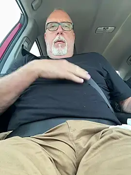 superbearboss online show from July 21, 5:15 pm