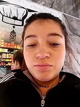 Karina Leon online show from November 29, 8:12 pm