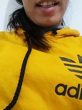 saraaxx1 online show from November 18, 9:25 am