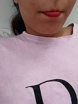 saraaxx1 online show from July 12, 9:55 am