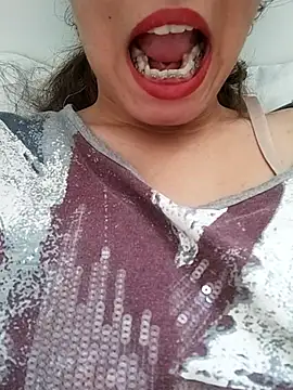 saraaxx1 online show from July 23, 9:51 am