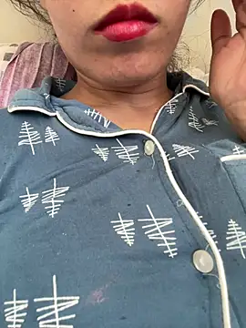 saraaxx1 online show from July 25, 9:40 am