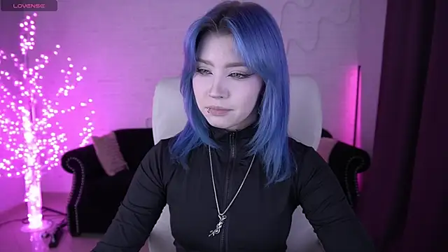 Snapshot of SelenaIris chatting on February 10, 6:50 am SelenaIris online show from February 10, 6:50 am