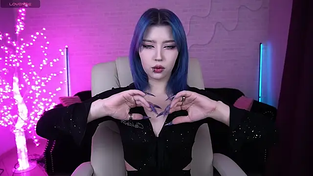 Snapshot of SelenaIris chatting on March 6, 9:44 pm SelenaIris online show from March 6, 9:44 pm