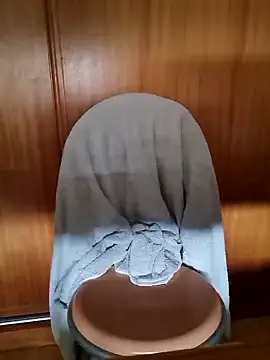 LucianDraven online show from March 8, 1:25 pm