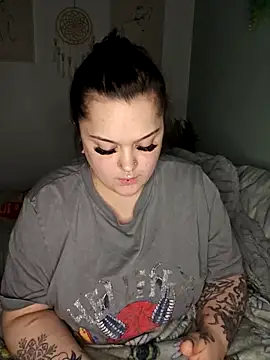 Saucy-Serenity online show from March 29, 2:33 am