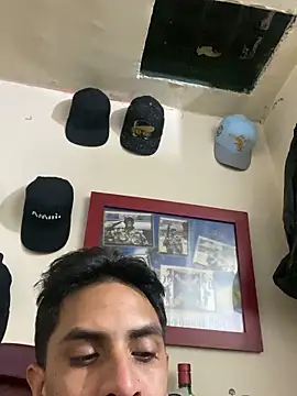 Snapshot of Monkey_uchiha777 chatting on March 13, 5:54 am Monkey uchiha777 online show from March 13, 5:54 am