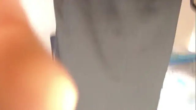 Snapshot of Monkey_uchiha777 chatting on September 22, 12:07 pm Monkey uchiha777 online show from September 22, 12:07 pm