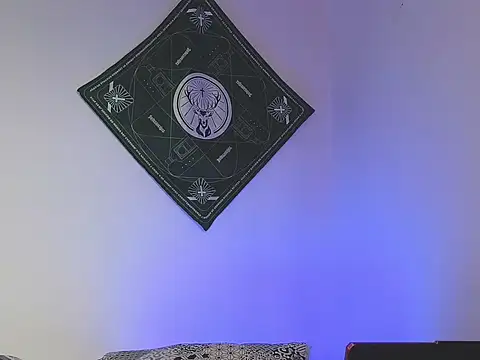 samevansx  online show from October 31, 3:13 pm