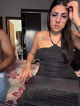 jheicylli online show from November 16, 7:41 pm