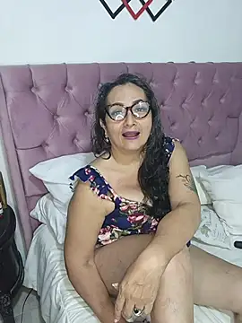 AlessandraLeroy online show from October 30, 2:24 am