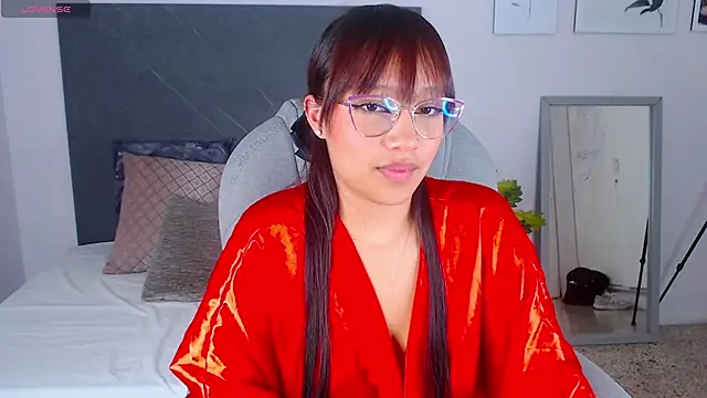 Snapshot of sharon_rosse__ chatting on March 7, 3:39 pm sharon rosse   online show from March 7, 3:39 pm