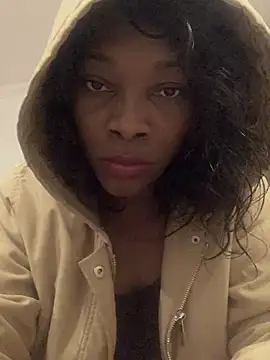 Nahomy gree online show from March 16, 12:01 am