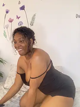 Snapshot of Nahomy_gree chatting on December 20, 8:16 pm Nahomy gree online show from December 20, 8:16 pm