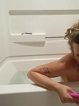 KITTYBOOBOOFUXX online show from October 28, 10:12 pm