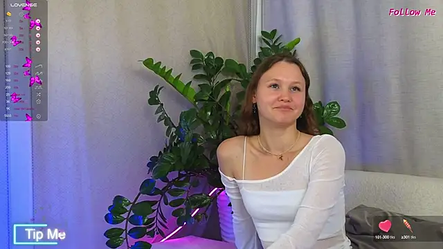 AmeliRoyse online show from September 18, 5:15 pm