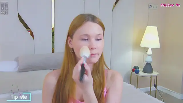 AmeliRoyse online show from March 24, 5:18 pm