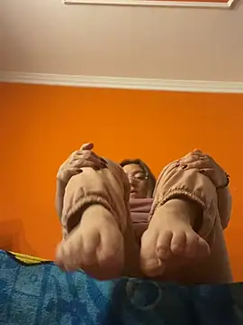 Luna-nevada online show from April 22, 10:39 am