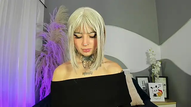 Zhally Dee online show from April 28, 12:21 pm