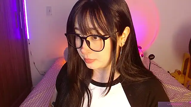 Snapshot of Oliviargf chatting on June 12, 1:26 am Oliviargf online show from June 12, 1:26 am