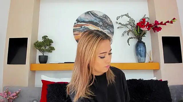 AzuraWave online show from March 20, 7:46 pm