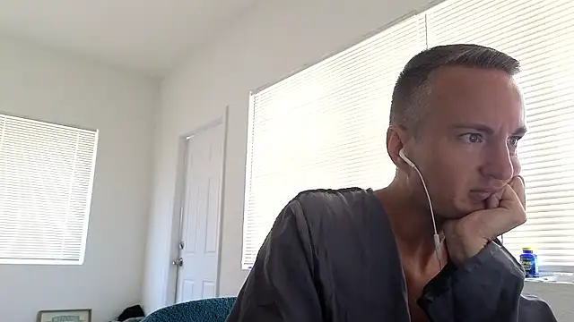 TheDaddy005 online show from May 15, 4:47 pm
