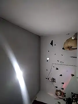 esmeralda jadees online show from December 2, 8:59 pm