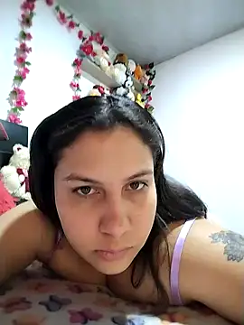 esmeralda jadees online show from April 5, 6:38 pm