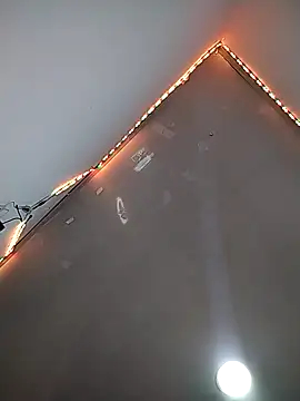 esmeralda jadees online show from April 20, 8:43 pm