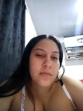 esmeralda jadees online show from May 10, 1:49 pm