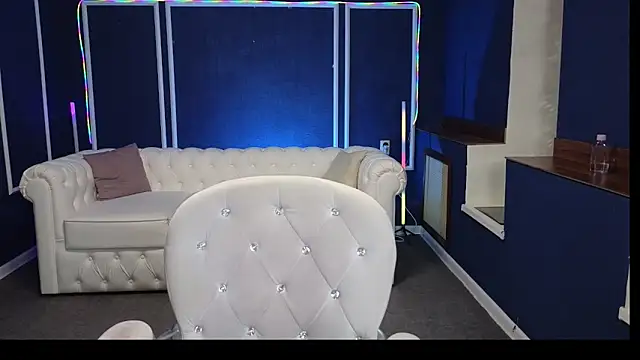 Snapshot of Kira_Kenet chatting on March 17, 8:51 pm Kira Kenet online show from March 17, 8:51 pm