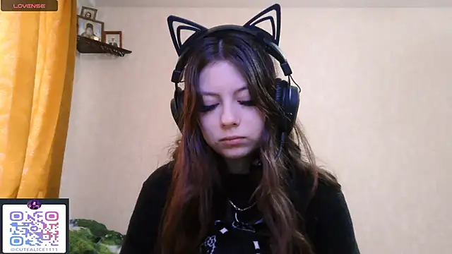 Snapshot of RendyDow chatting on September 16, 7:53 am RendyDow online show from September 16, 7:53 am