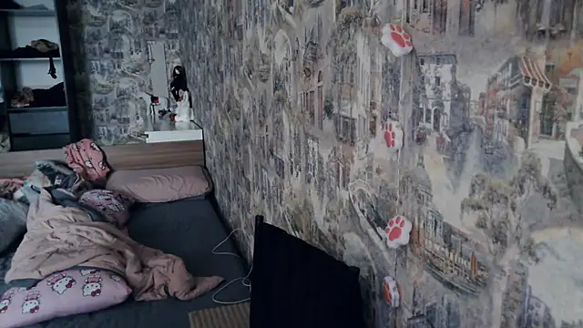 RendyDow online show from February 14, 8:00 am