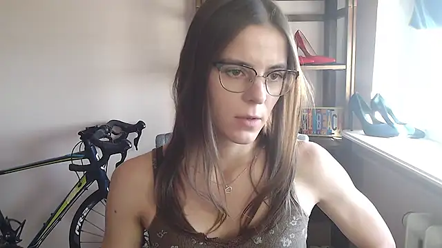 Snapshot of love_megi chatting on June 22, 1:30 pm love megi online show from June 22, 1:30 pm
