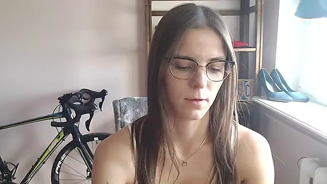 Snapshot of love_megi chatting on June 23, 1:31 pm love megi online show from June 23, 1:31 pm