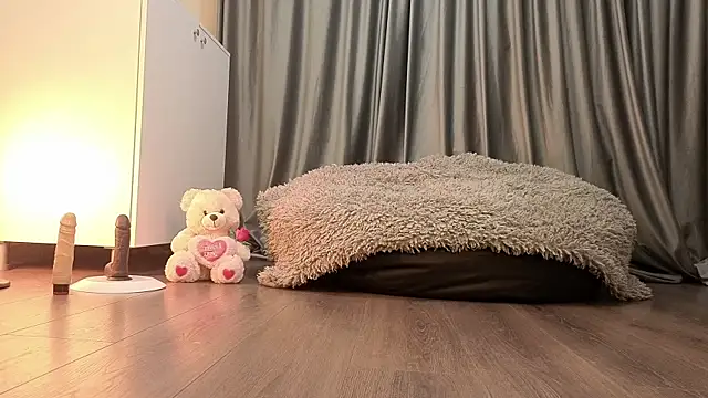 SunnyGlow online show from November 8, 6:02 am