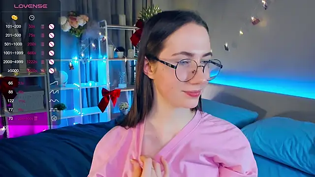 Kira mindnes online show from March 21, 2:07 am